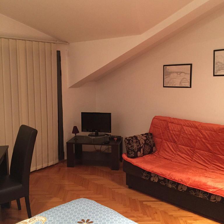 Apartment The Royal Pg Ποντγορίτσα Εξωτερικό φωτογραφία